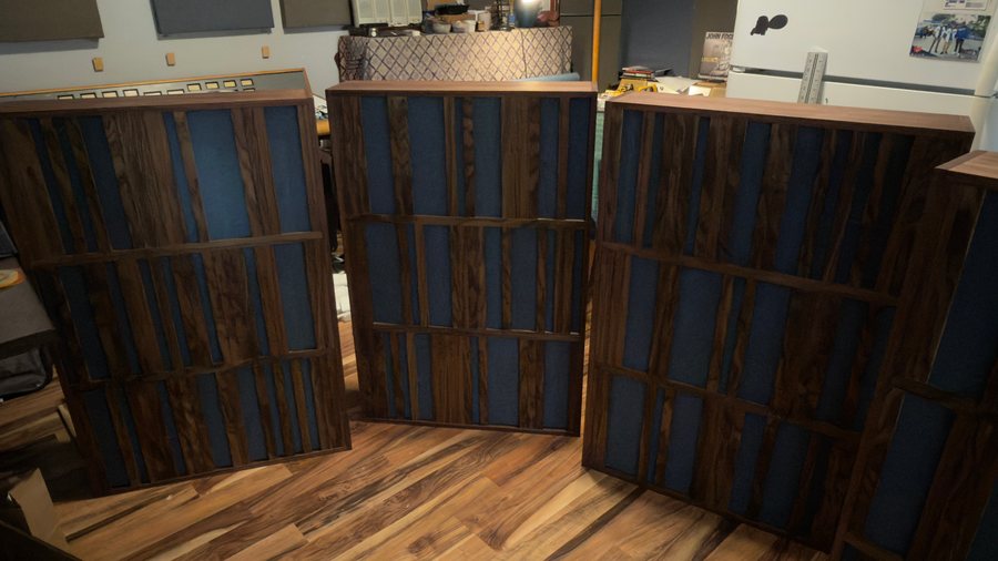 Walnut diffusers