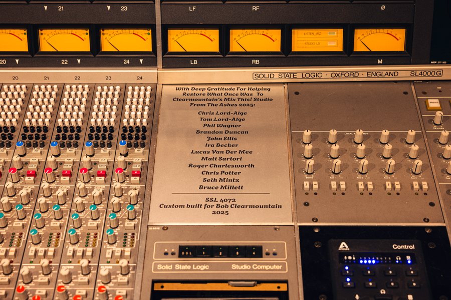The SSL 4000 G+ and its plaque